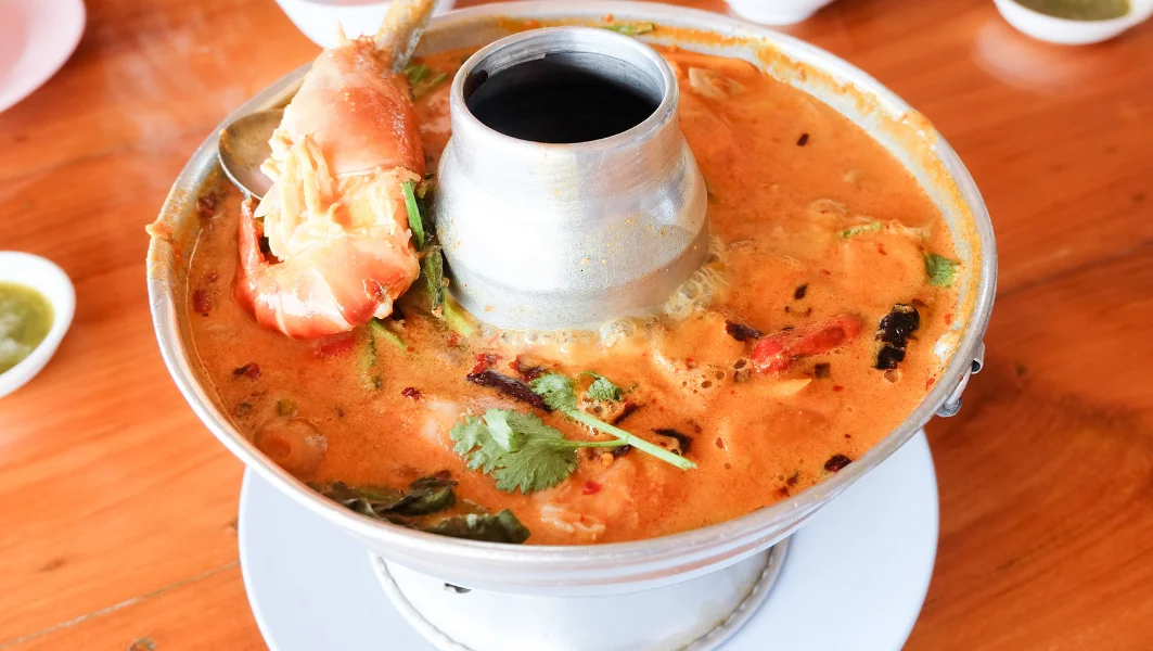 ร้านอาหารบางปู แกงส้ม