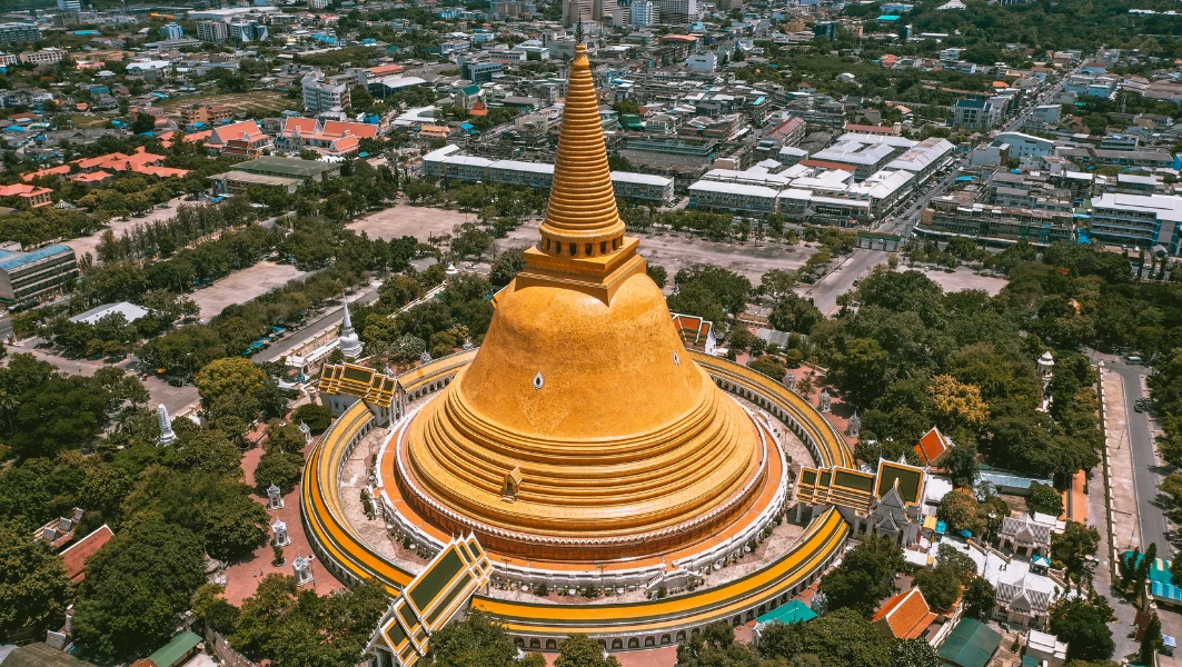 เมือง นครปฐม