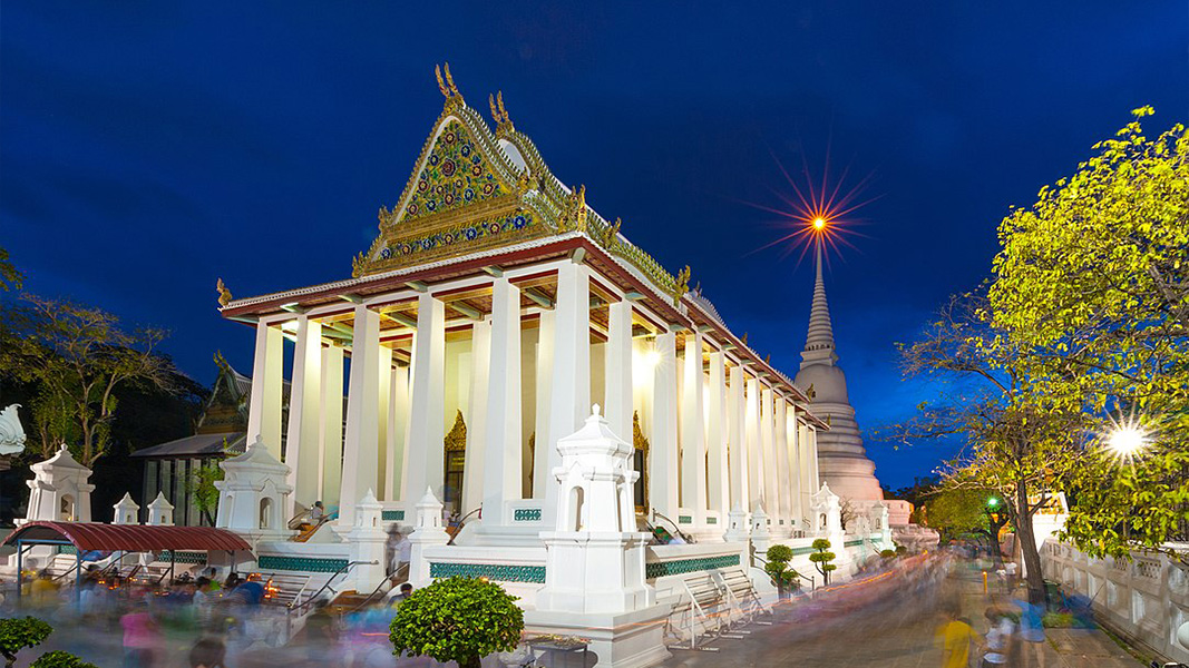 ที่เที่ยวนนทบุรี วัดเฉลิมพระเกียรติวรวิหาร