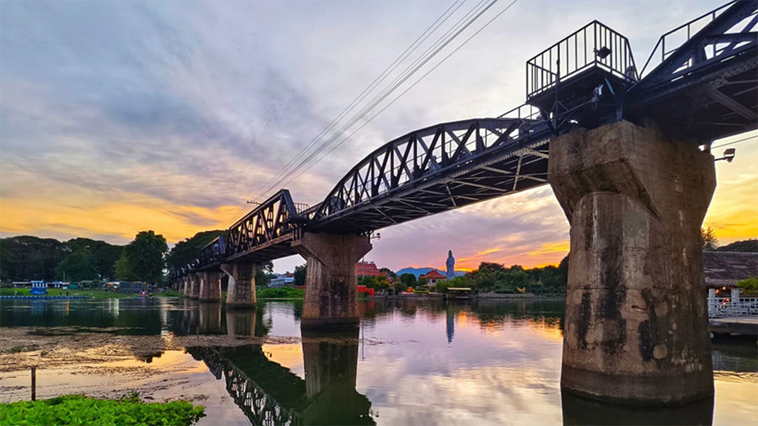 Rent a pickup truck and drive yourself to Kanchanaburi