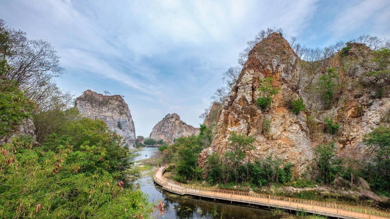 Rent a pickup truck and drive yourself to Ratchaburi